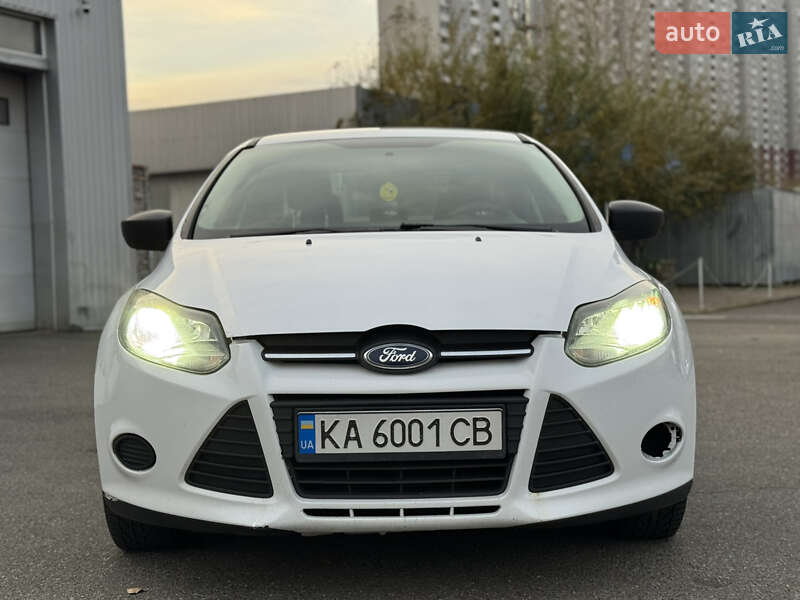 Седан Ford Focus 2014 в Киеве фото 7 Седан Ford Focus 2014 в Киеве