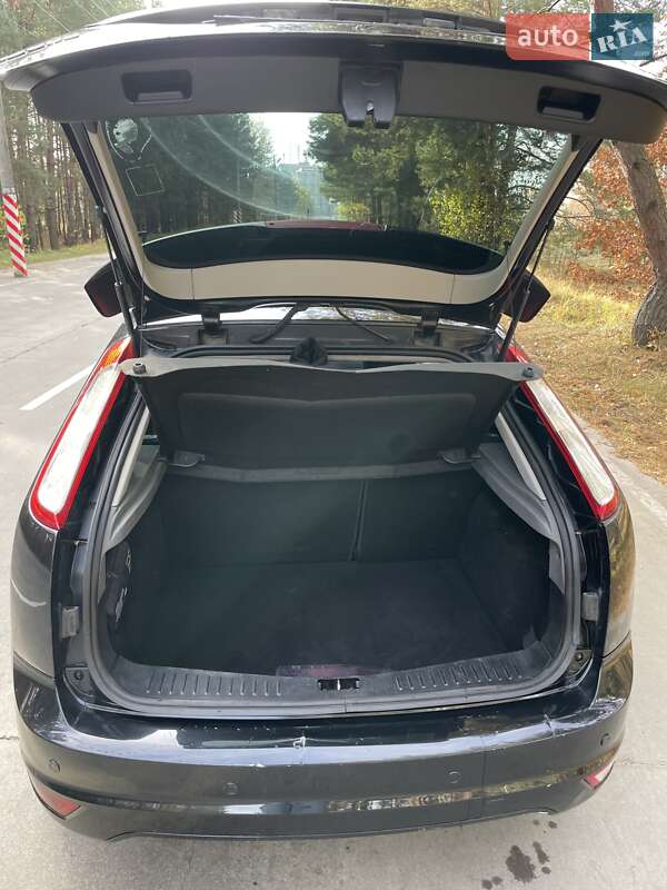 Хетчбек Ford Focus 2010 в Славуті