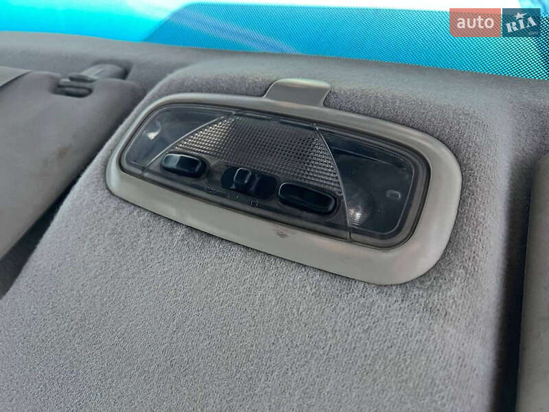 Хетчбек Ford Focus 2001 в Львові фото 29 Хетчбек Ford Focus 2001 в Львові