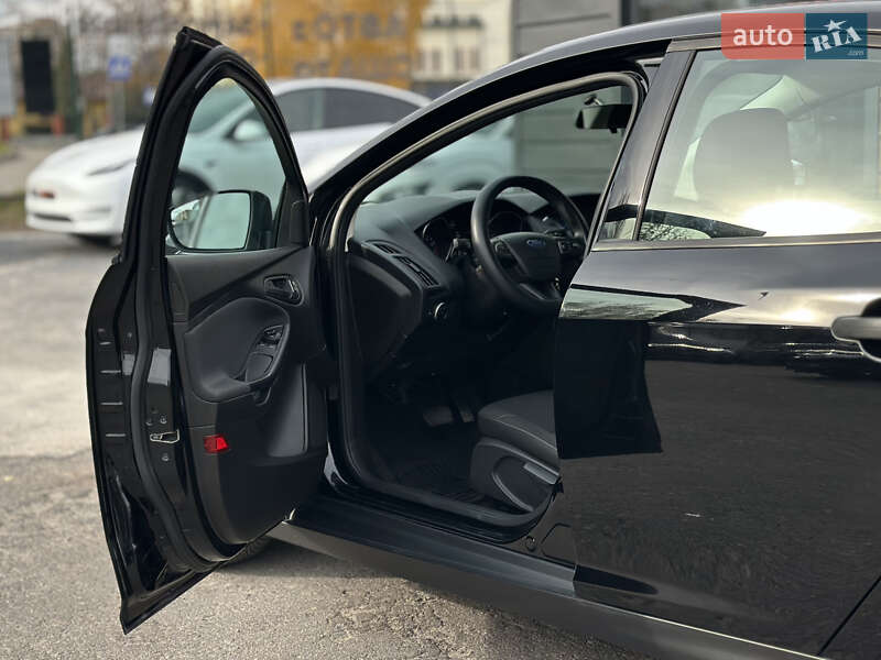 Седан Ford Focus 2016 в Шептицькому фото 23 Седан Ford Focus 2016 в Шептицькому