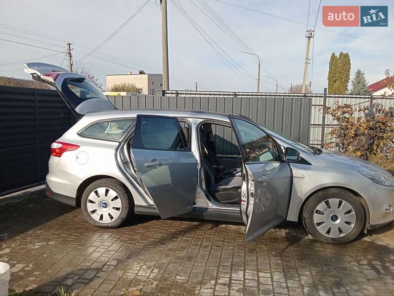 Универсал Ford Focus 2012 в Луцке