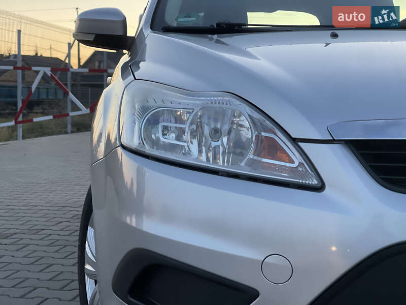 Универсал Ford Focus 2008 в Нововолынске