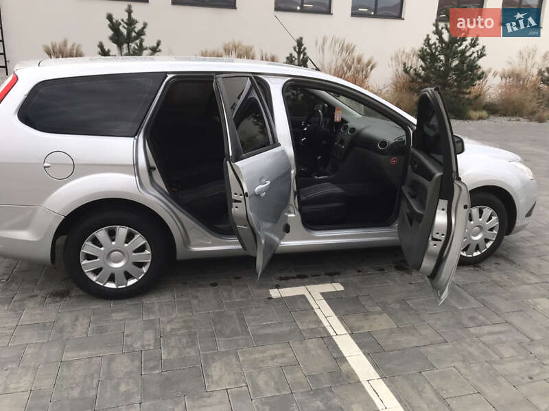 Універсал Ford Focus 2010 в Луцьку