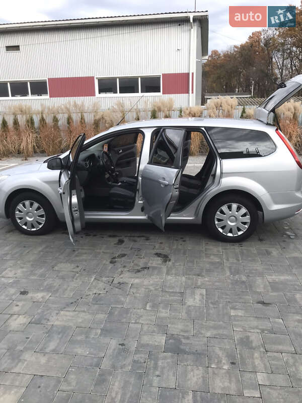 Універсал Ford Focus 2010 в Луцьку
