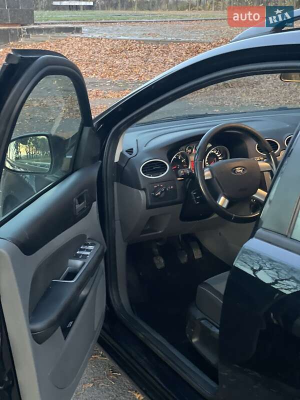 Универсал Ford Focus 2010 в Владимире