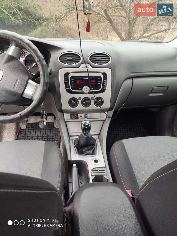 Седан Ford Focus 2011 в Жидачове