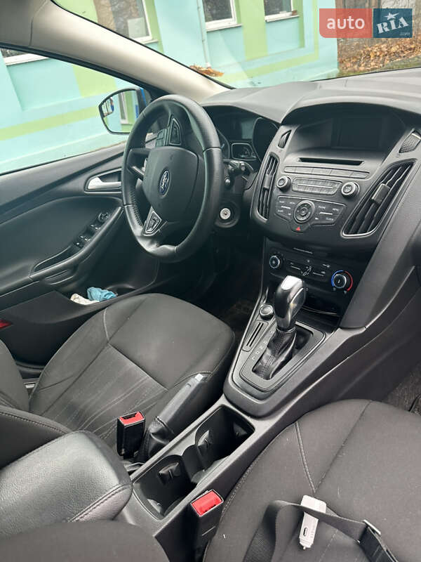 Хэтчбек Ford Focus 2015 в Львове фото 6 Хэтчбек Ford Focus 2015 в Львове