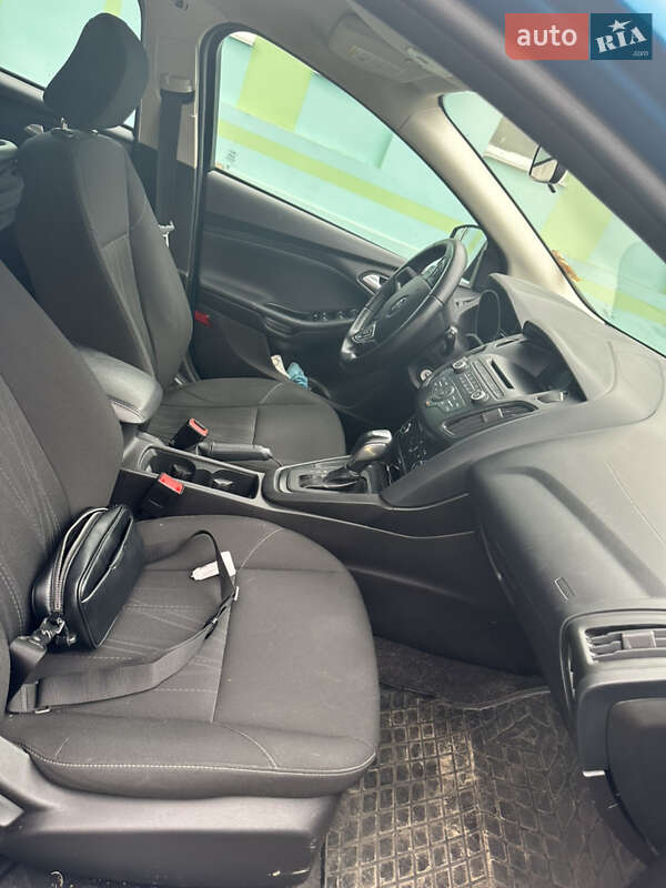 Хэтчбек Ford Focus 2015 в Львове фото 10 Хэтчбек Ford Focus 2015 в Львове