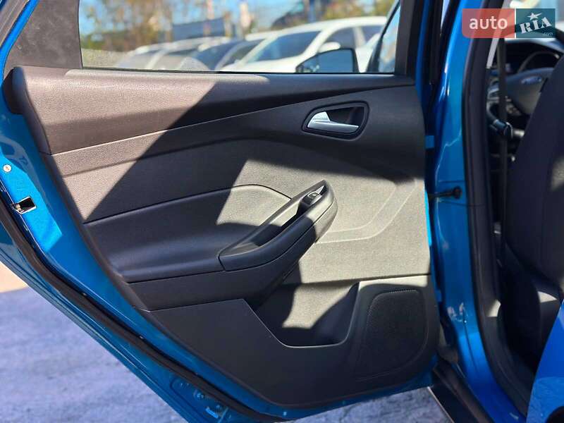 Седан Ford Focus 2015 в Виннице фото 15 Седан Ford Focus 2015 в Виннице