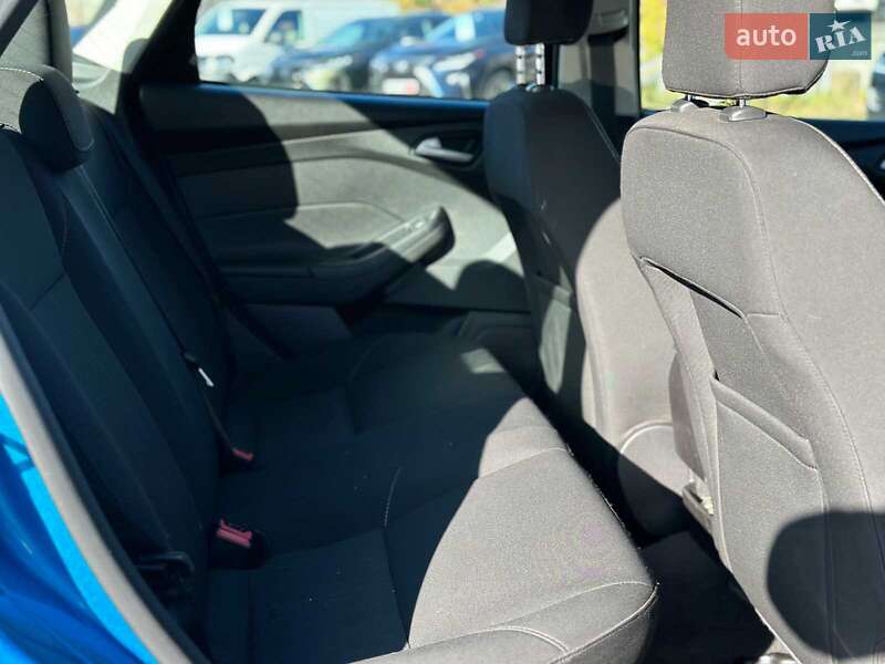 Седан Ford Focus 2015 в Виннице фото 18 Седан Ford Focus 2015 в Виннице