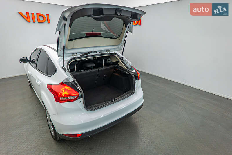 Хетчбек Ford Focus 2015 в Києві фото 7 Хетчбек Ford Focus 2015 в Києві