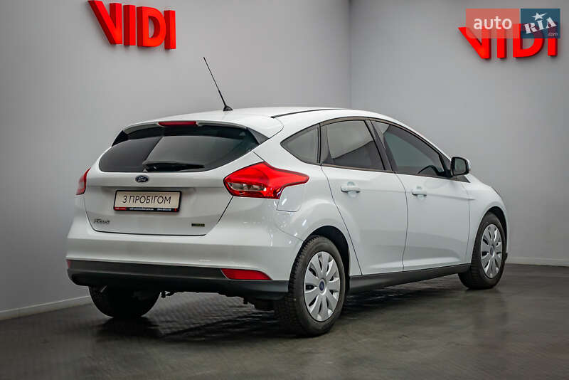 Хетчбек Ford Focus 2015 в Києві фото 2 Хетчбек Ford Focus 2015 в Києві