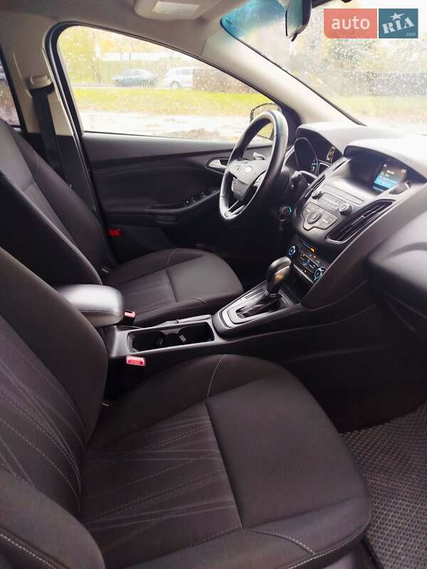 Седан Ford Focus 2018 в Дніпрі фото 2 Седан Ford Focus 2018 в Дніпрі