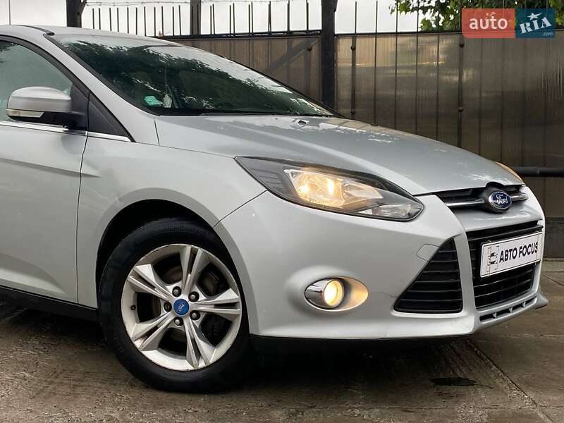 Хэтчбек Ford Focus 2013 в Киеве фото 4 Хэтчбек Ford Focus 2013 в Киеве