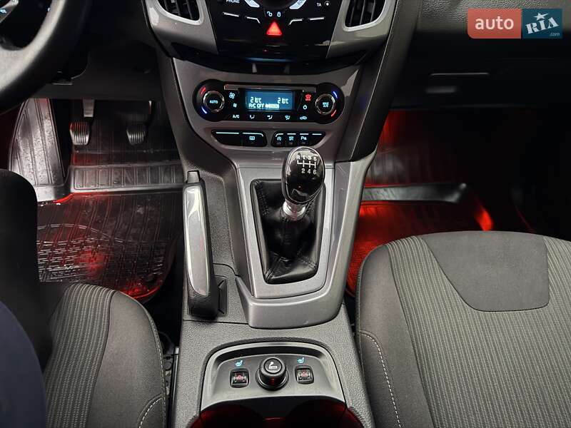 Универсал Ford Focus 2013 в Стрые фото 44 Универсал Ford Focus 2013 в Стрые