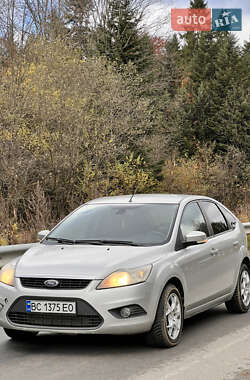 Хэтчбек Ford Focus 2008 в Сходнице