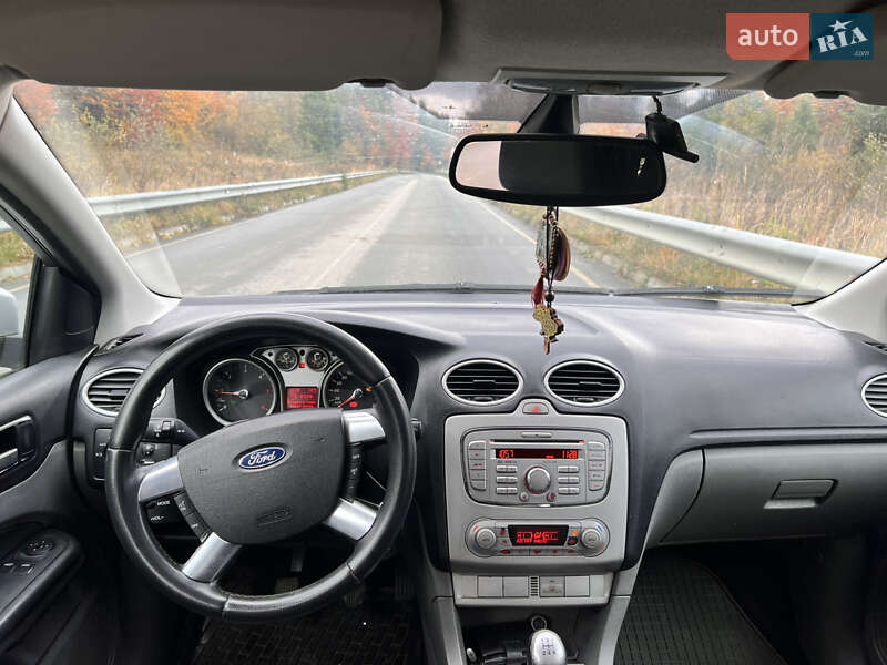 Хетчбек Ford Focus 2008 в Східниці
