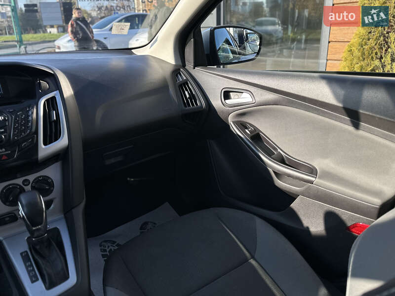 Седан Ford Focus 2012 в Шептицькому фото 35 Седан Ford Focus 2012 в Шептицькому