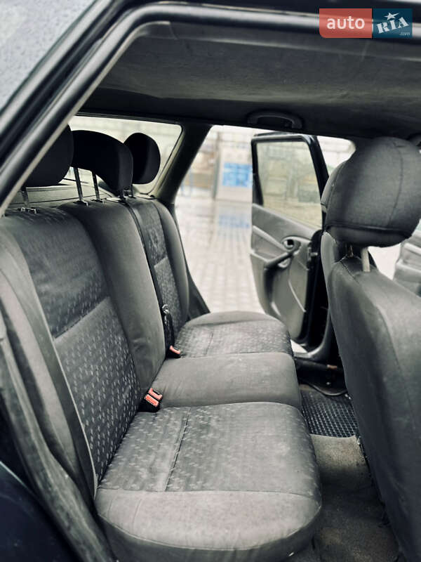 Универсал Ford Focus 2001 в Одессе
