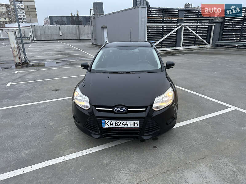 Хэтчбек Ford Focus 2012 в Киеве
