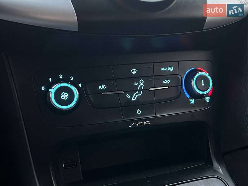 Хэтчбек Ford Focus 2017 в Киеве фото 26 Хэтчбек Ford Focus 2017 в Киеве