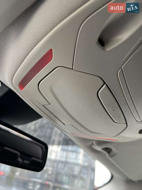 Хэтчбек Ford Focus 2012 в Мукачево