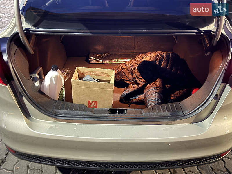 Седан Ford Focus 2015 в Львове фото 13 Седан Ford Focus 2015 в Львове