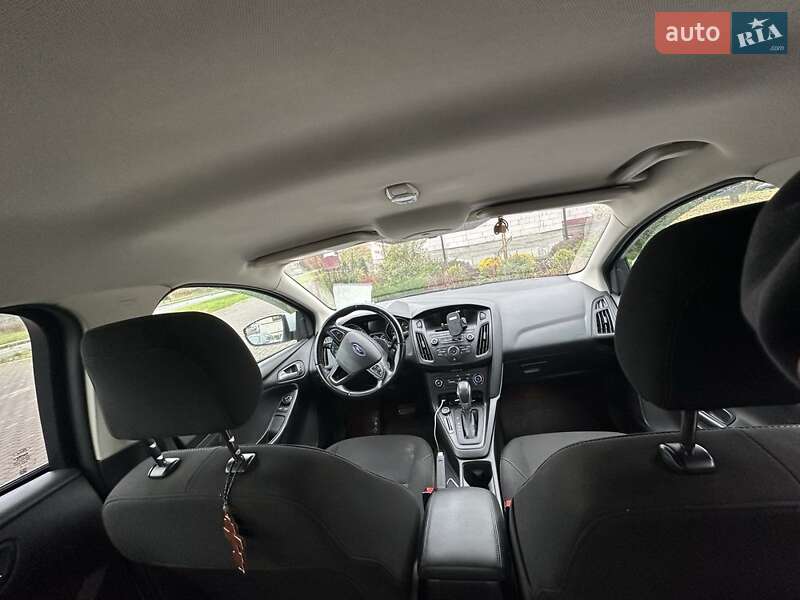 Седан Ford Focus 2017 в Петропавлівській Борщагівці