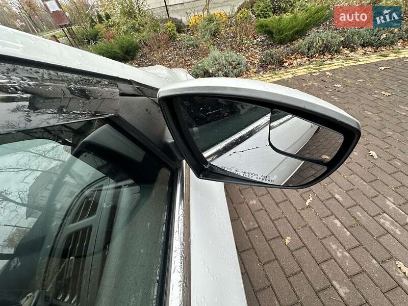 Седан Ford Focus 2017 в Петропавлівській Борщагівці