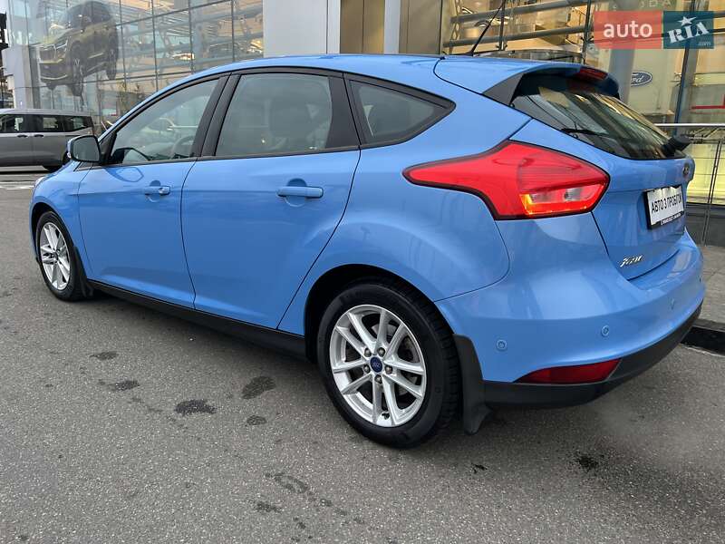 Хэтчбек Ford Focus 2016 в Киеве