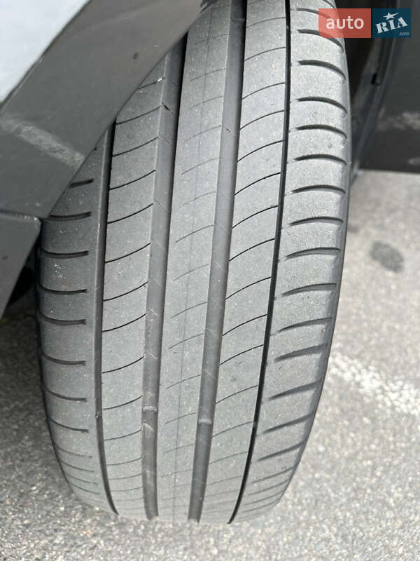 Хэтчбек Ford Focus 2013 в Киеве фото 25 Хэтчбек Ford Focus 2013 в Киеве