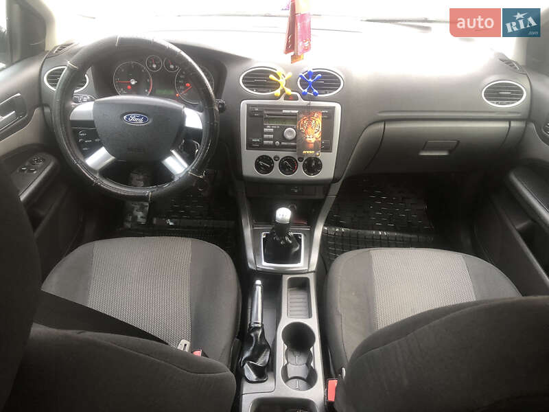Хэтчбек Ford Focus 2007 в Самборе фото 3 Хэтчбек Ford Focus 2007 в Самборе
