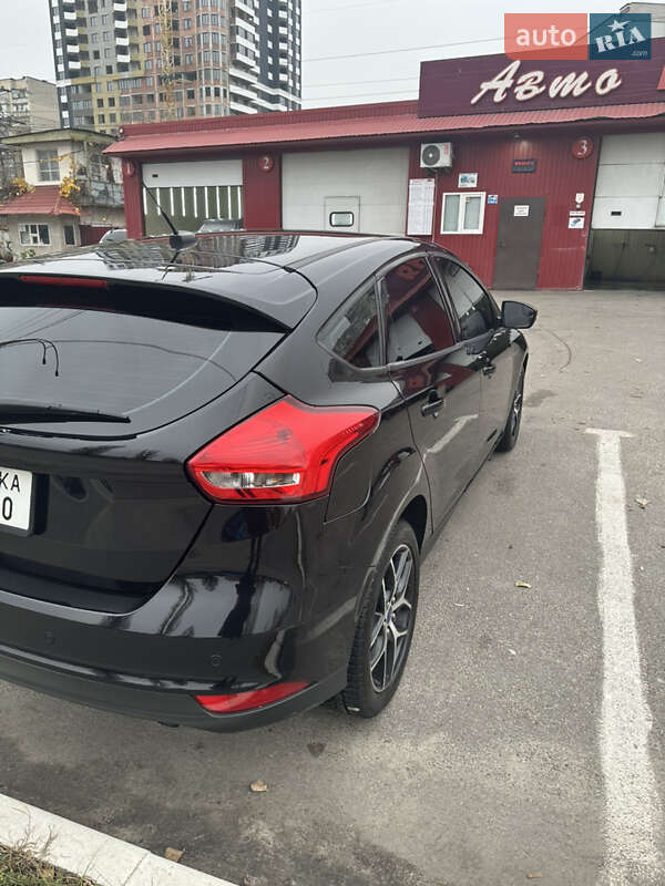 Хэтчбек Ford Focus 2016 в Киеве фото 10 Хэтчбек Ford Focus 2016 в Киеве