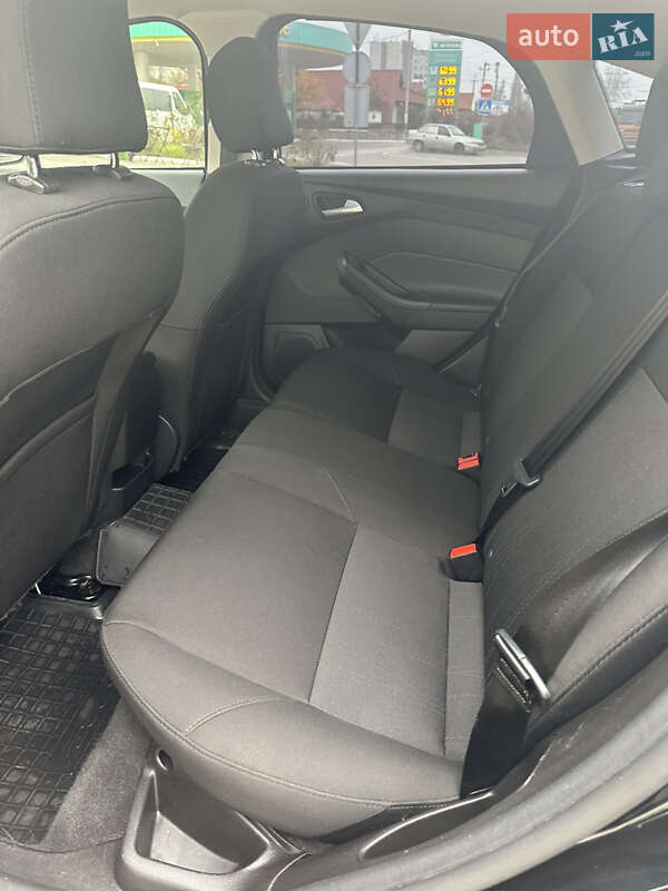 Хэтчбек Ford Focus 2016 в Киеве фото 21 Хэтчбек Ford Focus 2016 в Киеве