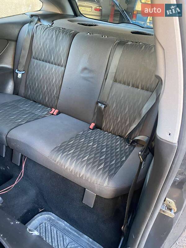 Хэтчбек Ford Focus 2002 в Львове