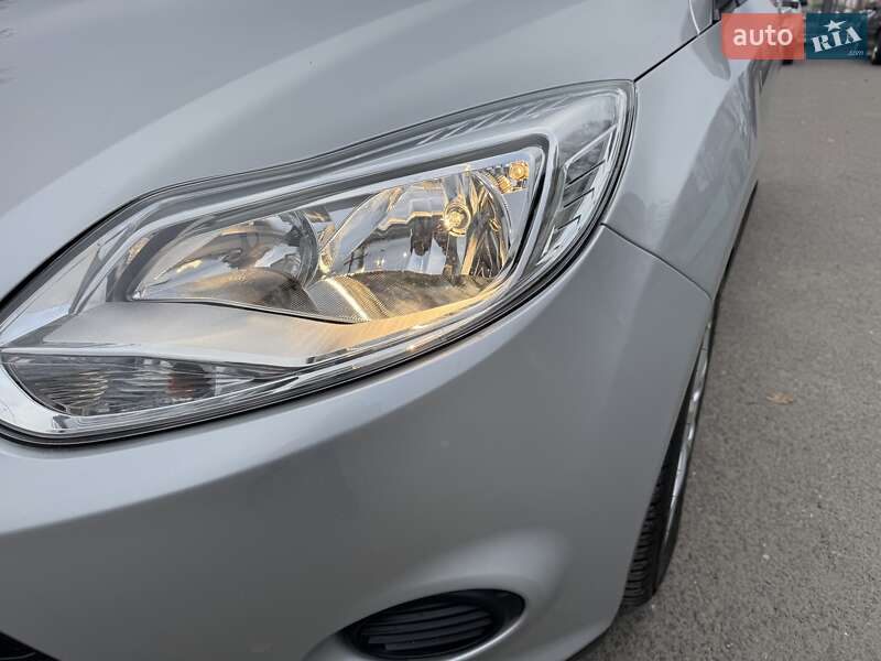 Хэтчбек Ford Focus 2013 в Луцке