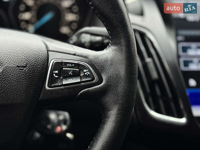 Седан Ford Focus 2017 в Дніпрі фото 23 Седан Ford Focus 2017 в Дніпрі