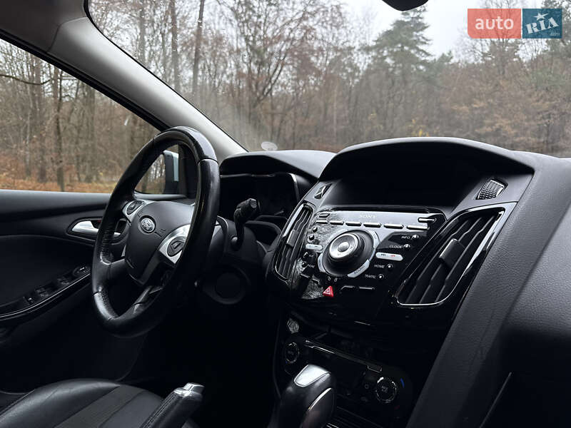 Хэтчбек Ford Focus 2013 в Львове