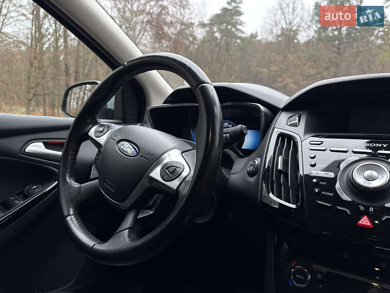 Хэтчбек Ford Focus 2013 в Львове
