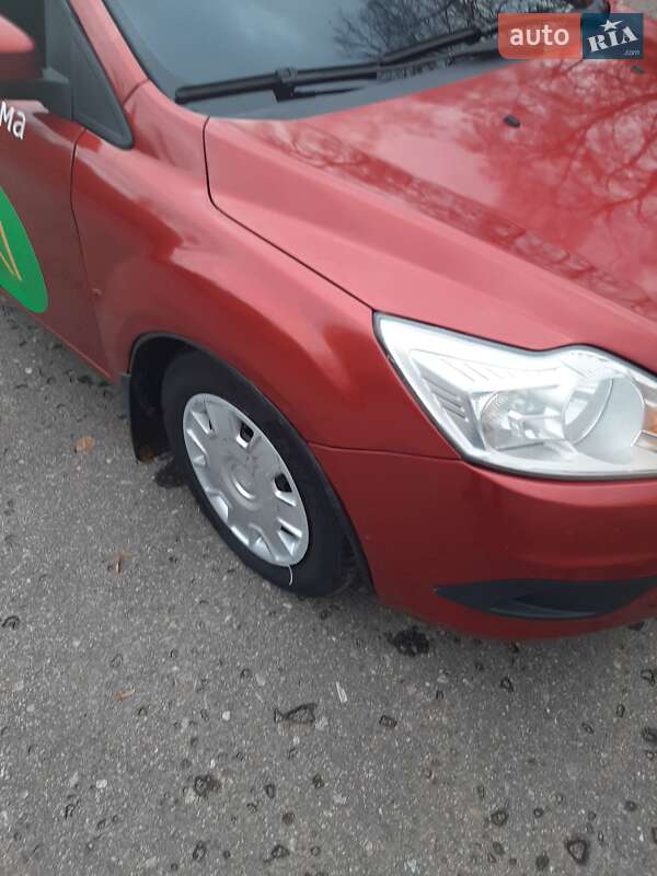 Хетчбек Ford Focus 2008 в Краматорську