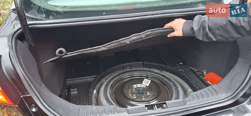 Седан Ford Focus 2013 в Черкасах