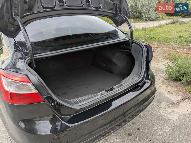 Седан Ford Focus 2011 в Києві фото 12 Седан Ford Focus 2011 в Києві