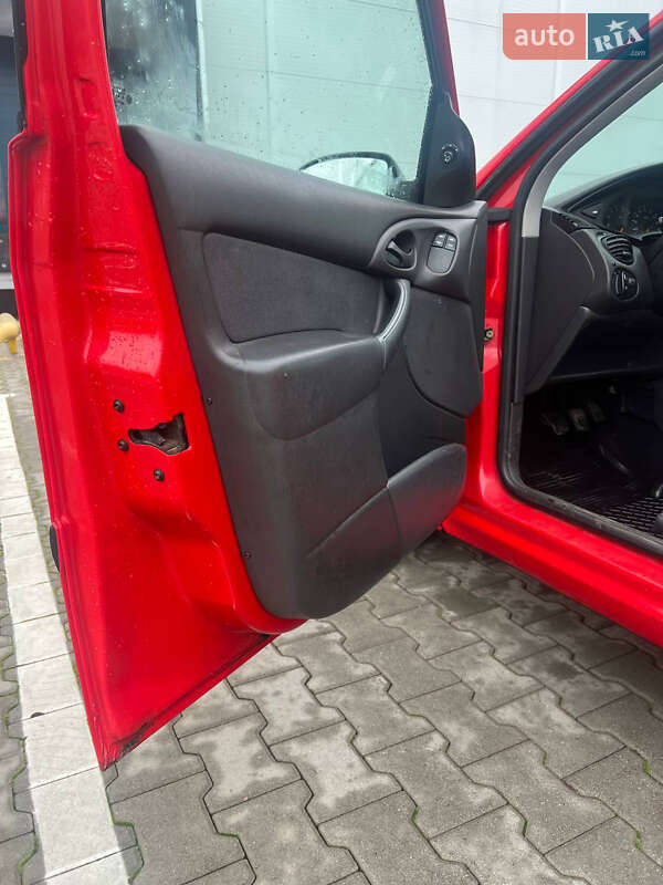 Хетчбек Ford Focus 2003 в Львові