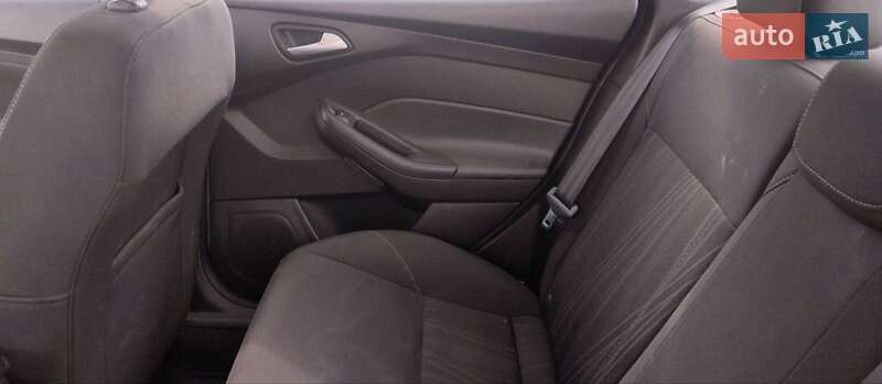 Седан Ford Focus 2017 в Ужгороді фото 4 Седан Ford Focus 2017 в Ужгороді