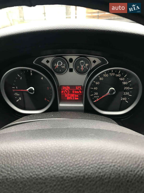 Универсал Ford Focus 2008 в Красном