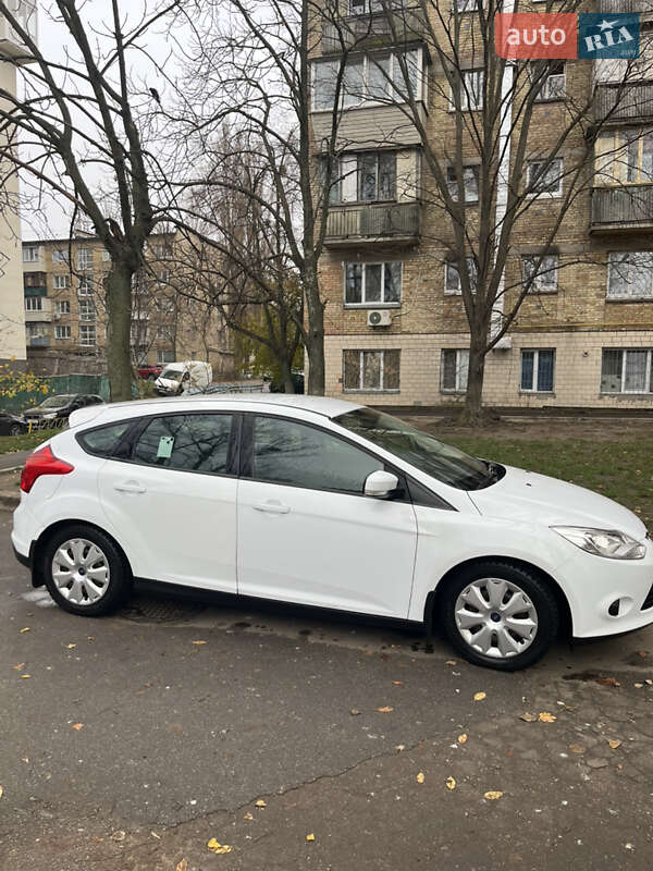 Седан Ford Focus 2011 в Києві фото 3 Седан Ford Focus 2011 в Києві