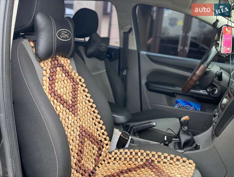 Ford Focus 2010 Ford Focus 2010