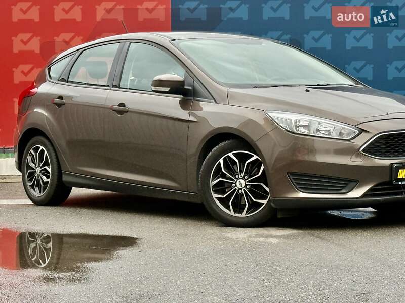 Хэтчбек Ford Focus 2017 в Киеве