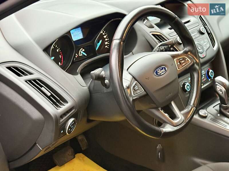 Хэтчбек Ford Focus 2017 в Киеве