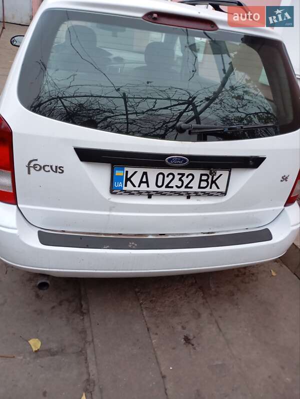 Универсал Ford Focus 2001 в Смеле